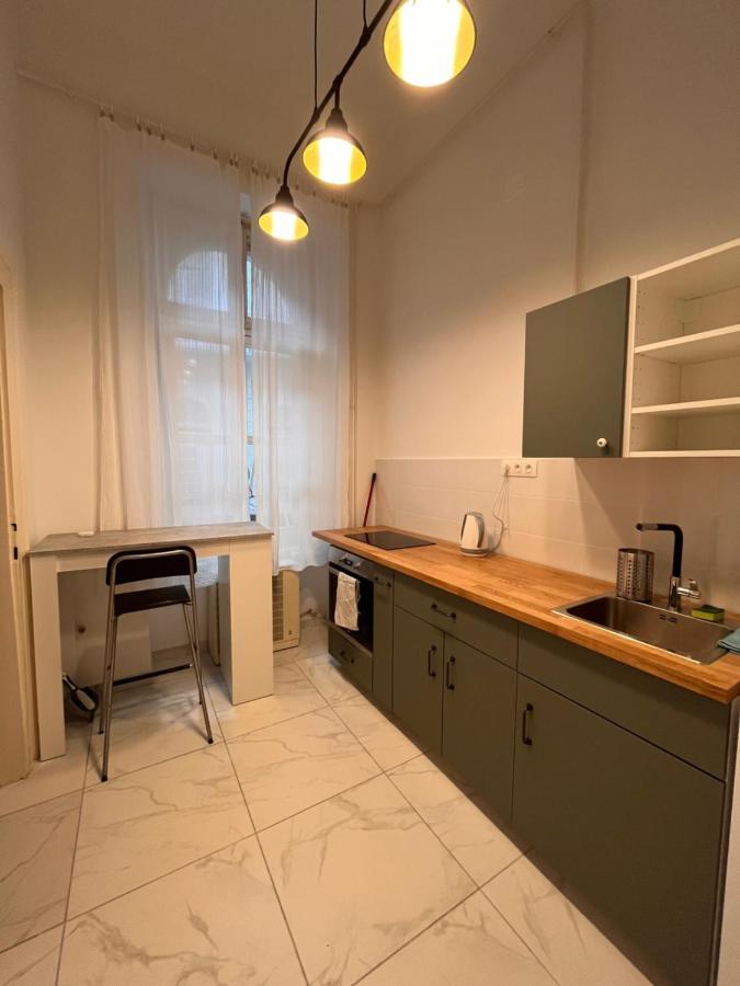 Calm, Artistic Apartment 9Th Distric Central City Budapest Extérieur photo